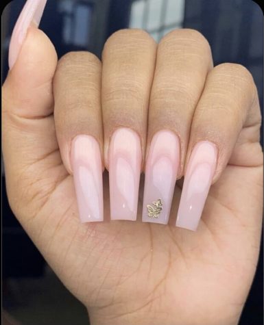 Acrylic Nails Or Natural Nails?